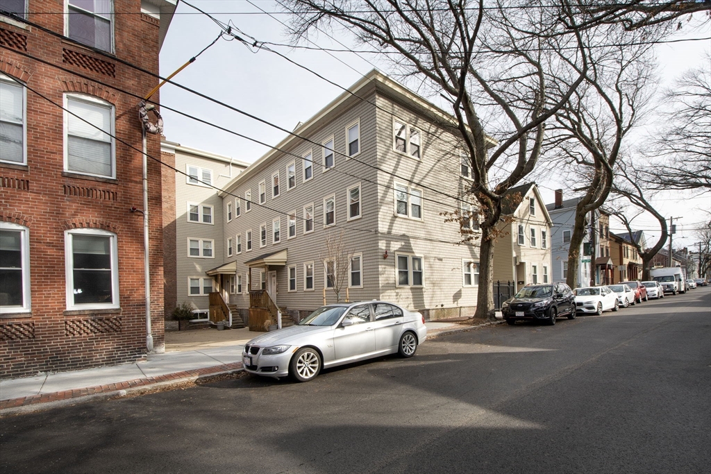 101 Gore St, Cambridge, Massachusetts, 1 Bedroom Bedrooms, 3 Rooms Rooms,1 BathroomBathrooms,Residential Lease,For Rent,Gore St,73519885