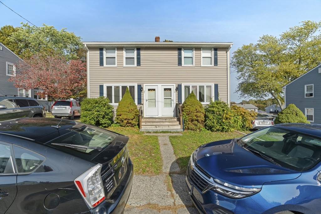 19-21 Bursley Rd, Weymouth, Massachusetts, 4 Bedrooms Bedrooms, 10 Rooms Rooms,2 BathroomsBathrooms,Residential Income,For Sale,Bursley Rd,73489376