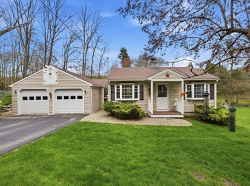 14 Gay Road, Brookfield, Massachusetts, 2 Bedrooms Bedrooms, 6 Rooms Rooms,1 BathroomBathrooms,Residential,For Sale,Gay Road,73512934