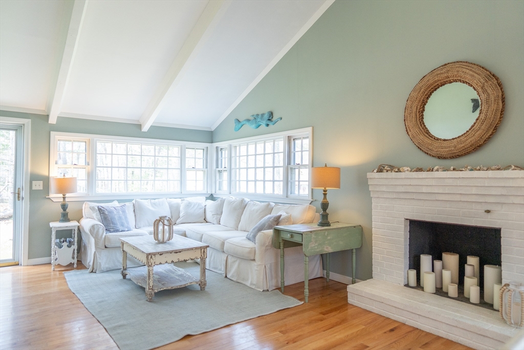 154 Bayridge Dr, Dennis, Massachusetts, 3 Bedrooms Bedrooms, 5 Rooms Rooms,2 BathroomsBathrooms,Residential,For Sale,Bayridge Dr,73503422