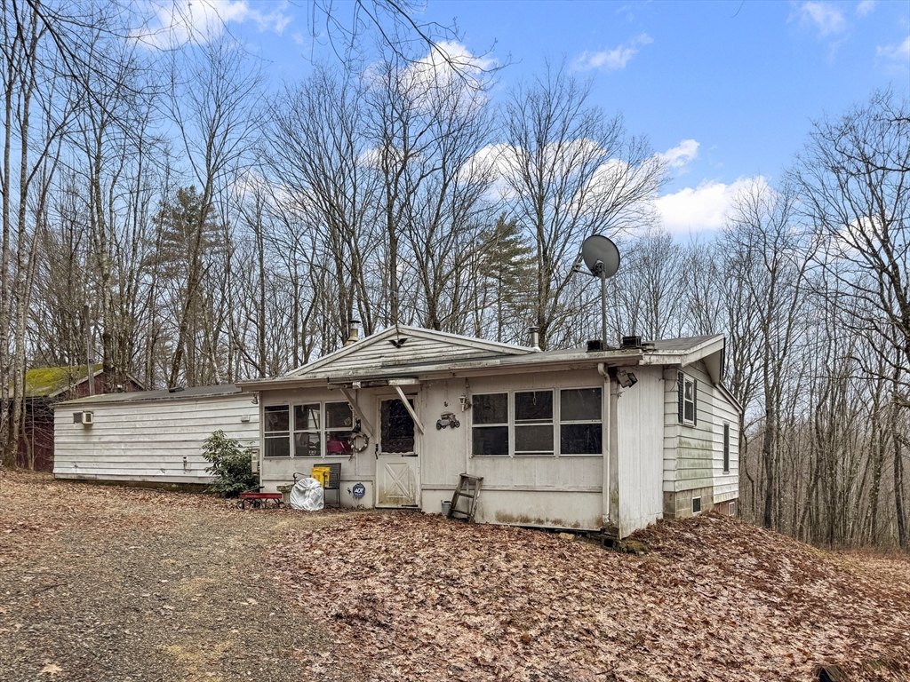 351 Farley Rd, Wendell, Massachusetts, 3 Bedrooms Bedrooms, 7 Rooms Rooms,1 BathroomBathrooms,Residential,For Sale,Farley Rd,73490803