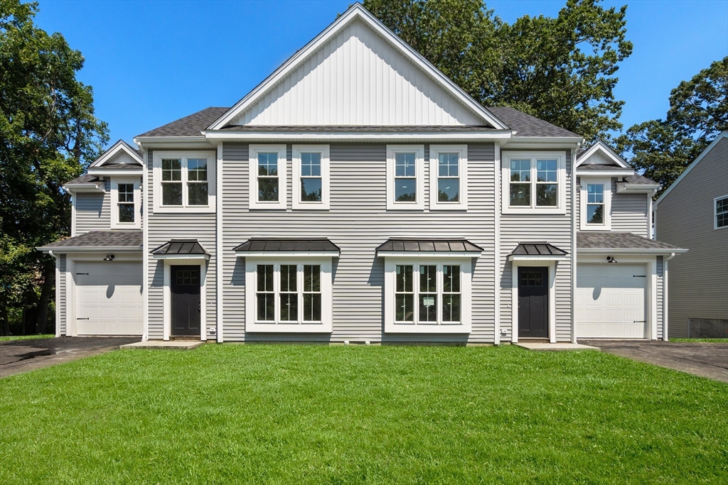 18 Danielles Way, Worcester, Massachusetts, 3 Bedrooms Bedrooms, 6 Rooms Rooms,2.5 BathroomsBathrooms,Residential,For Sale,Danielles Way,73481649