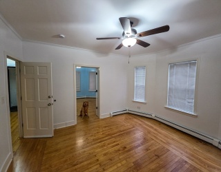32 Bellevue Street, Lowell, Massachusetts, 2 Bedrooms Bedrooms, 5 Rooms Rooms,1 BathroomBathrooms,Residential Lease,For Rent,Bellevue Street,73528274