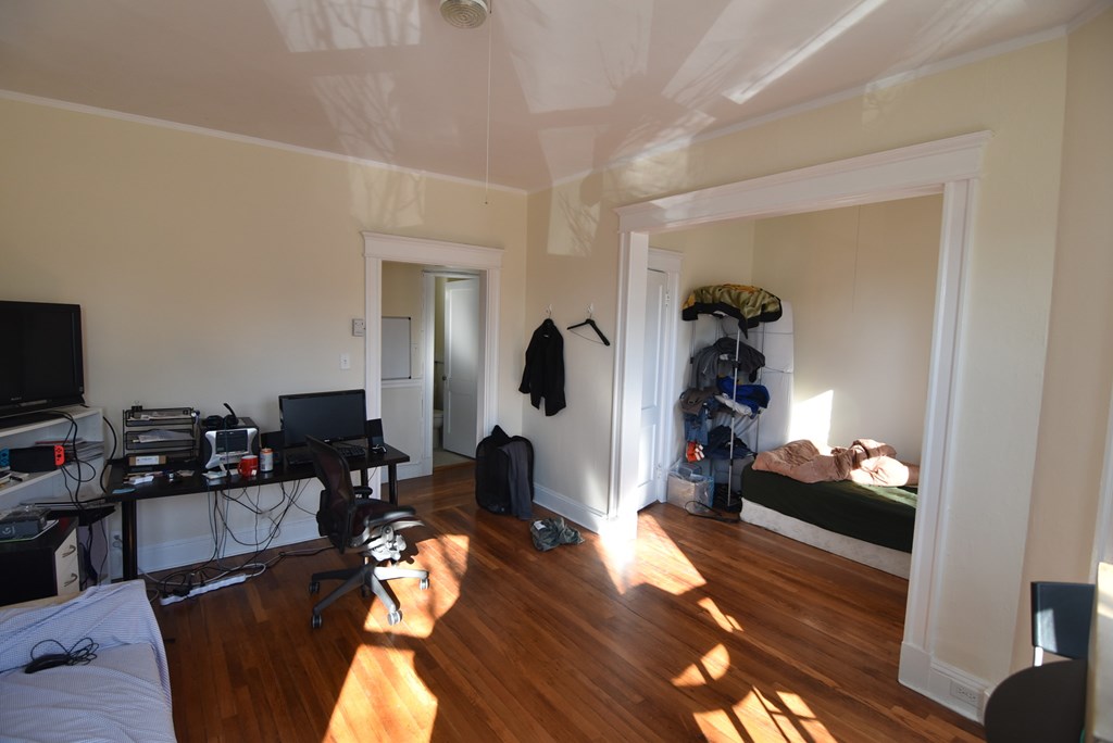1669 Commonwealth, Boston, Massachusetts, 3 Rooms Rooms,1 BathroomBathrooms,Residential Lease,For Rent,Commonwealth,73528283