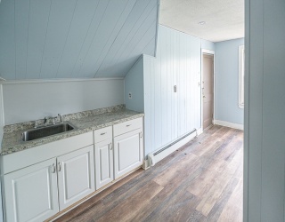 29 Madison, Chelsea, Massachusetts, 2 Bedrooms Bedrooms, 4 Rooms Rooms,1 BathroomBathrooms,Residential Lease,For Rent,Madison,73528285