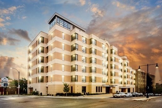 1650 Commonwealth Ave, Boston, Massachusetts, 3 Bedrooms Bedrooms, 5 Rooms Rooms,2 BathroomsBathrooms,Residential,For Sale,Commonwealth Ave,73528157