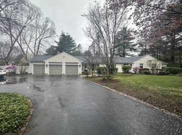 757 Wellesley St, Weston, Massachusetts, 3 Bedrooms Bedrooms, 8 Rooms Rooms,2 BathroomsBathrooms,Residential Lease,For Rent,Wellesley St,73528186