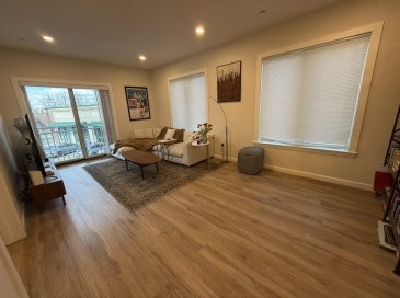 458 Washington St, Boston, Massachusetts, 1 Bedroom Bedrooms, 3 Rooms Rooms,1 BathroomBathrooms,Residential Lease,For Rent,Washington St,73528201