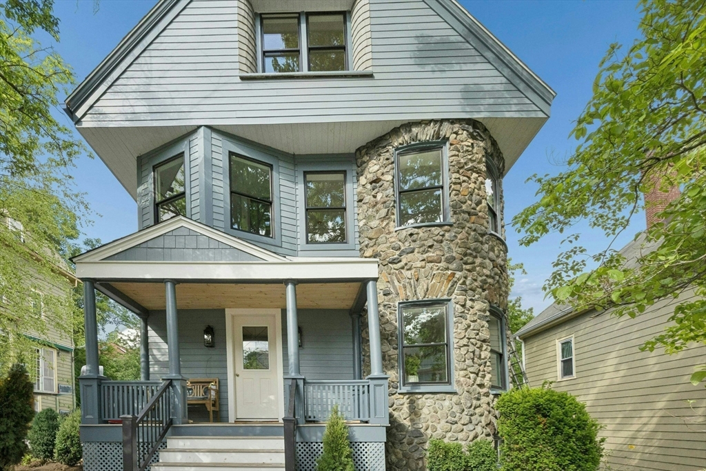 34 Addison St, Arlington, Massachusetts, 4 Bedrooms Bedrooms, 8 Rooms Rooms,4 BathroomsBathrooms,Residential,For Sale,Addison St,73528327