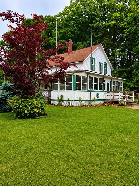 8 Benjamin Rd, Shirley, Massachusetts, 4 Bedrooms Bedrooms, 8 Rooms Rooms,1.5 BathroomsBathrooms,Residential,For Sale,Benjamin Rd,73528648