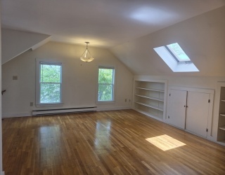 14 Hawkes St, Marblehead, Massachusetts, 1 Bedroom Bedrooms, 3 Rooms Rooms,1 BathroomBathrooms,Residential Lease,For Rent,Hawkes St,73528657