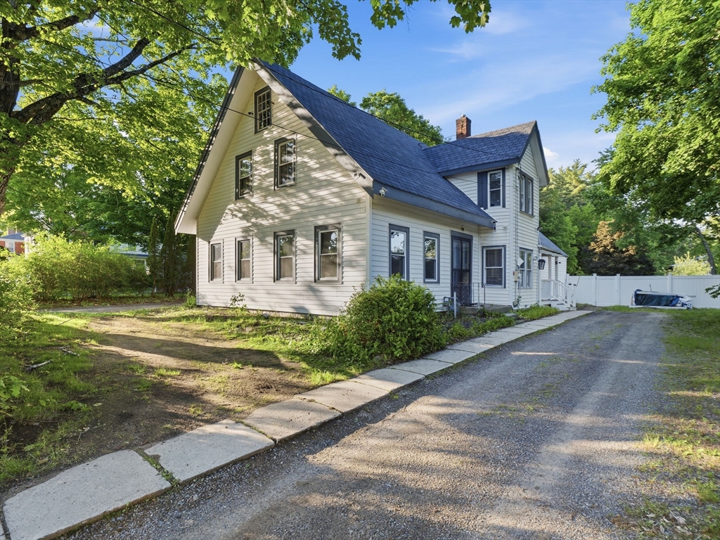 9 Turnpike Rd, Townsend, Massachusetts, 4 Bedrooms Bedrooms, 11 Rooms Rooms,3 BathroomsBathrooms,Residential,For Sale,Turnpike Rd,73528442