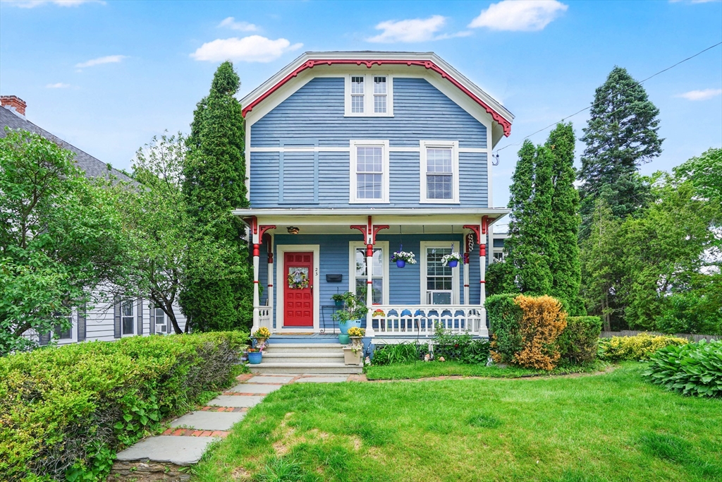 23 Oakes Ave, Southbridge, Massachusetts, 3 Bedrooms Bedrooms, 9 Rooms Rooms,1.5 BathroomsBathrooms,Residential,For Sale,Oakes Ave,73528455