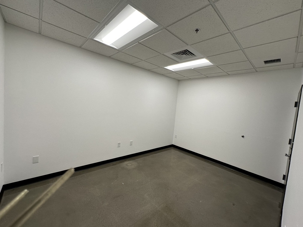 75 Pleasant, Malden, Massachusetts, ,Commercial Lease,For Rent,Pleasant,73528465