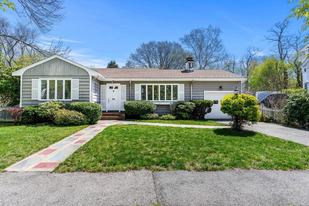 14 Woodbury Street, Beverly, Massachusetts, 2 Bedrooms Bedrooms, 5 Rooms Rooms,1 BathroomBathrooms,Residential,For Sale,Woodbury Street,73512923