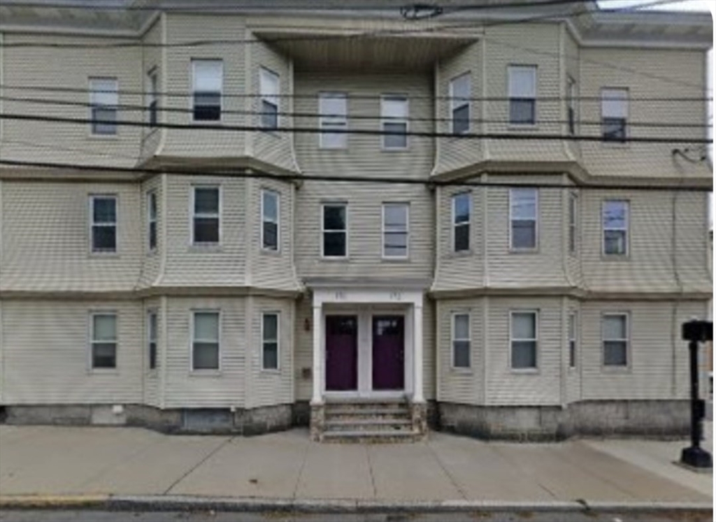 172 Riverside Street, Lowell, Massachusetts, 2 Bedrooms Bedrooms, 4 Rooms Rooms,1 BathroomBathrooms,Residential Lease,For Rent,Riverside Street,73516054