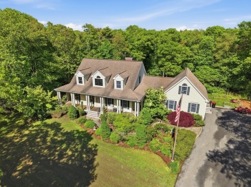332 Division Road, Dartmouth, Massachusetts, 4 Bedrooms Bedrooms, 10 Rooms Rooms,3.5 BathroomsBathrooms,Residential,For Sale,Division Road,73528413 332 Division Road, Dartmouth, Massachusetts, 4 Bedrooms Bedrooms, 10 Rooms Rooms,3.5 BathroomsBathrooms,Residential,For Sale,Division Road,73528413