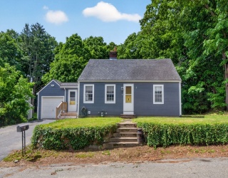 1 Abbott Circle, Groveland, Massachusetts, 3 Bedrooms Bedrooms, 6 Rooms Rooms,1 BathroomBathrooms,Residential Lease,For Rent,Abbott Circle,73528508