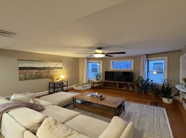 45 Houghton St, Boston, Massachusetts, 3 Bedrooms Bedrooms, 6 Rooms Rooms,1 BathroomBathrooms,Residential Lease,For Rent,Houghton St,73528558