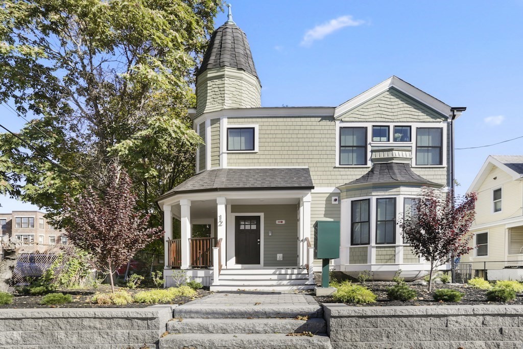 12 Reedsdale Street, Boston, Massachusetts, 3 Bedrooms Bedrooms, 5 Rooms Rooms,2 BathroomsBathrooms,Residential Lease,For Rent,Reedsdale Street,73528570
