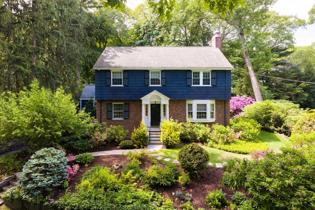 81 Intervale Road, Newton, Massachusetts, 4 Bedrooms Bedrooms, 8 Rooms Rooms,3.5 BathroomsBathrooms,Residential,For Sale,Intervale Road,73528192