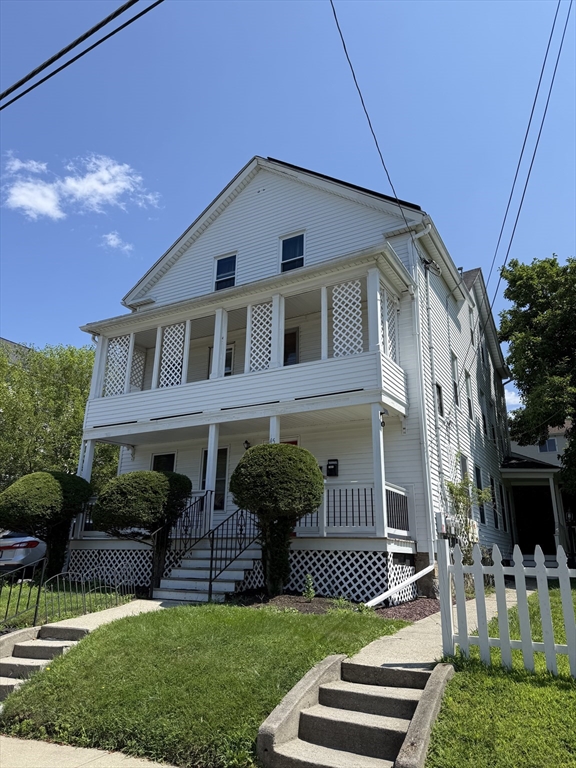 45 Elm St, Webster, Massachusetts, 8 Bedrooms Bedrooms, 15 Rooms Rooms,4 BathroomsBathrooms,Residential Income,For Sale,Elm St,73528793
