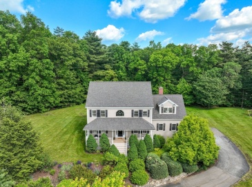 3 Hubley Lane, Southborough, Massachusetts, 4 Bedrooms Bedrooms, 10 Rooms Rooms,2.5 BathroomsBathrooms,Residential,For Sale,Hubley Lane,73528743
