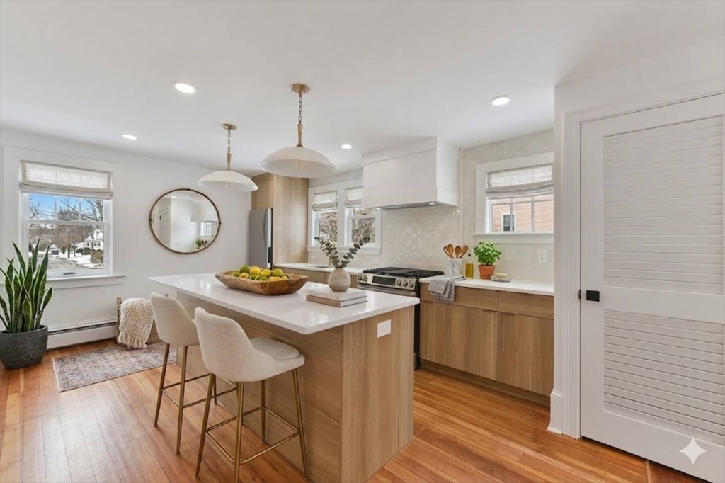 12 School, Dedham, Massachusetts, 2 Bedrooms Bedrooms, 5 Rooms Rooms,1.5 BathroomsBathrooms,Residential Lease,For Rent,School,73528323
