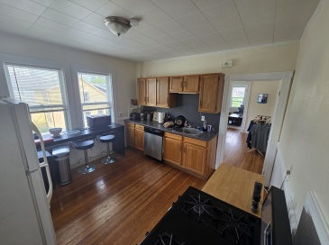 60 Dustin St, Boston, Massachusetts, 2 Bedrooms Bedrooms, 6 Rooms Rooms,1 BathroomBathrooms,Residential Lease,For Rent,Dustin St,73528768