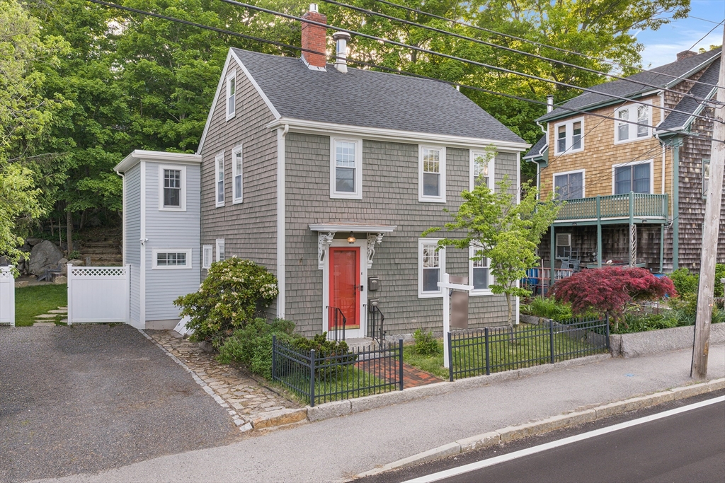 8 Granite Street, Rockport, Massachusetts, 3 Bedrooms Bedrooms, 7 Rooms Rooms,2.5 BathroomsBathrooms,Residential,For Sale,Granite Street,73529021