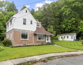 101 Starrett Ave, Athol, Massachusetts, 3 Bedrooms Bedrooms, 6 Rooms Rooms,1 BathroomBathrooms,Residential,For Sale,Starrett Ave,73529248