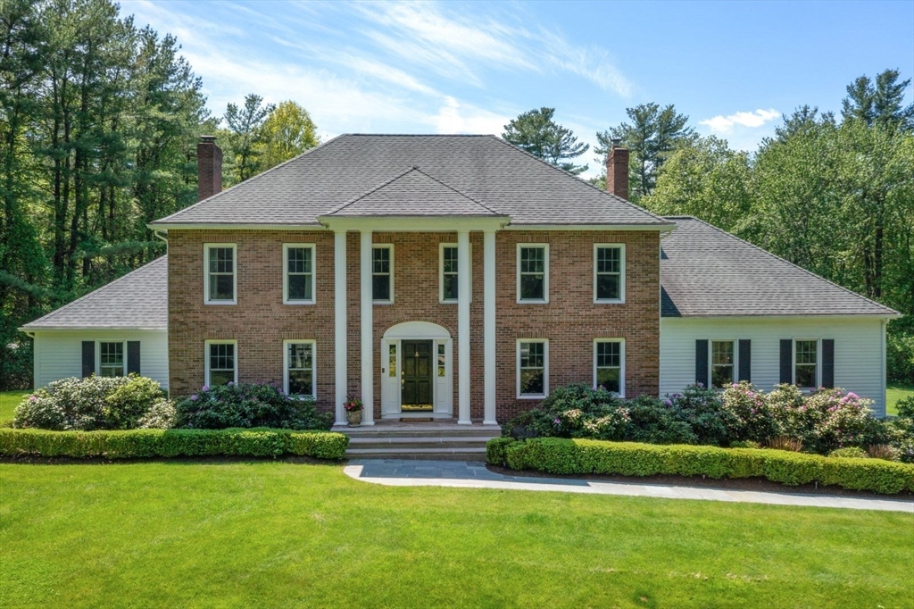 25 Donnelly Dr, Dover, Massachusetts, 4 Bedrooms Bedrooms, 11 Rooms Rooms,2.5 BathroomsBathrooms,Residential,For Sale,Donnelly Dr,73528866