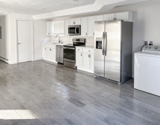 35 Hichborn St, Revere, Massachusetts, 3 Bedrooms Bedrooms, 6 Rooms Rooms,1 BathroomBathrooms,Residential Lease,For Rent,Hichborn St,73529252
