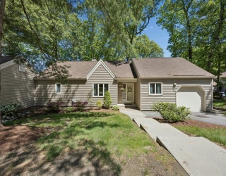 12 Brandywyne, Wayland, Massachusetts, 1 Bedroom Bedrooms, 5 Rooms Rooms,2.5 BathroomsBathrooms,Residential,For Sale,Brandywyne,73529244
