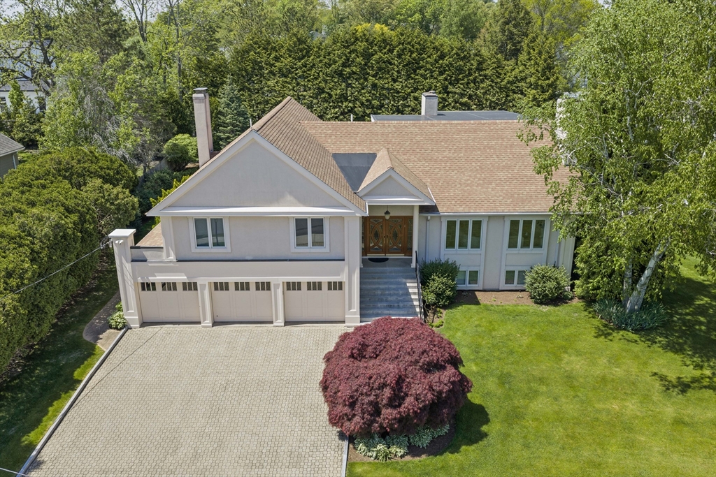 73 Countryside Road, Newton, Massachusetts, 5 Bedrooms Bedrooms, 12 Rooms Rooms,4 BathroomsBathrooms,Residential,For Sale,Countryside Road,73528794