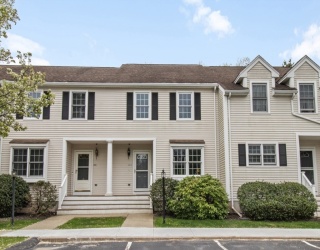 416 Thayer Street, Abington, Massachusetts, 2 Bedrooms Bedrooms, 5 Rooms Rooms,1.5 BathroomsBathrooms,Residential,For Sale,Thayer Street,73521385