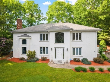 81 Goodale St, Peabody, Massachusetts, 4 Bedrooms Bedrooms, 9 Rooms Rooms,2 BathroomsBathrooms,Residential,For Sale,Goodale St,73528811