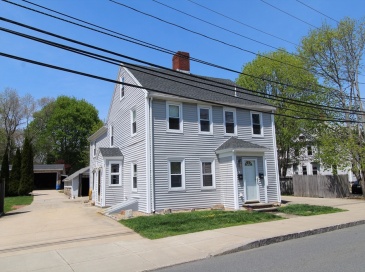 308 Essex Street, Beverly, Massachusetts, 5 Bedrooms Bedrooms, 10 Rooms Rooms,2.5 BathroomsBathrooms,Residential Income,For Sale,Essex Street,73528463