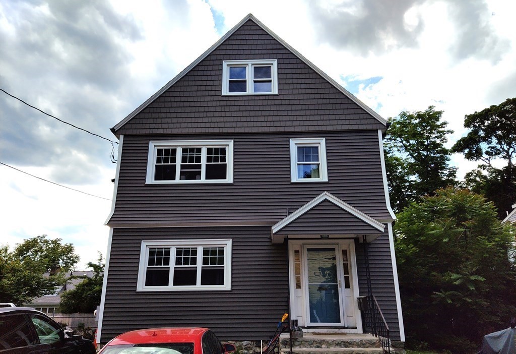 17 Harding Ave, Waltham, Massachusetts, 4 Bedrooms Bedrooms, 6 Rooms Rooms,2 BathroomsBathrooms,Residential Lease,For Rent,Harding Ave,73529118