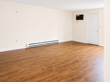 10 Rutledge St, Worcester, Massachusetts, 2 Bedrooms Bedrooms, 4 Rooms Rooms,2 BathroomsBathrooms,Residential,For Sale,Rutledge St,73528475
