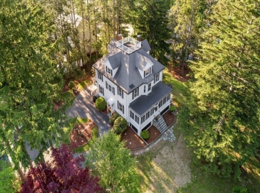 6 Tidd Avenue, Woburn, Massachusetts, 6 Bedrooms Bedrooms, 13 Rooms Rooms,4 BathroomsBathrooms,Residential,For Sale,Tidd Avenue,73528839