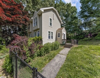 11 Scenic Ave, Webster, Massachusetts, 2 Bedrooms Bedrooms, 6 Rooms Rooms,1 BathroomBathrooms,Residential,For Sale,Scenic Ave,73528837