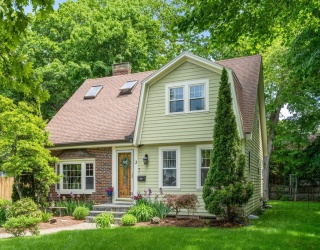 3 Berkeley Rd, Wellesley, Massachusetts, 3 Bedrooms Bedrooms, 8 Rooms Rooms,3 BathroomsBathrooms,Residential,For Sale,Berkeley Rd,73529075