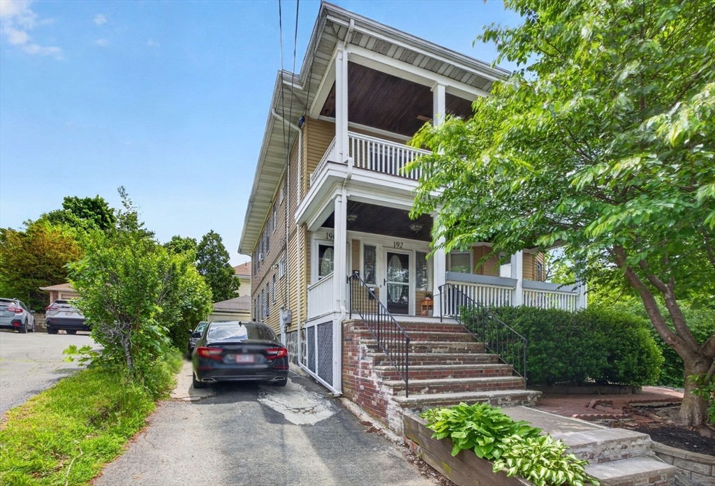 190-192 Kendrick Ave, Quincy, Massachusetts, 6 Bedrooms Bedrooms, 13 Rooms Rooms,2.5 BathroomsBathrooms,Residential Income,For Sale,Kendrick Ave,73528734