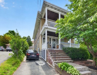 190-192 Kendrick Ave, Quincy, Massachusetts, 6 Bedrooms Bedrooms, 13 Rooms Rooms,2.5 BathroomsBathrooms,Residential Income,For Sale,Kendrick Ave,73528734