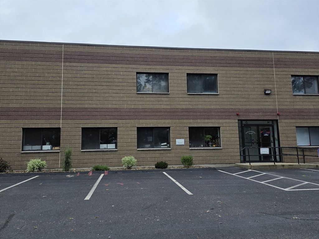 271 Salem St, Woburn, Massachusetts, ,Commercial Lease,For Rent,Salem St,73528880