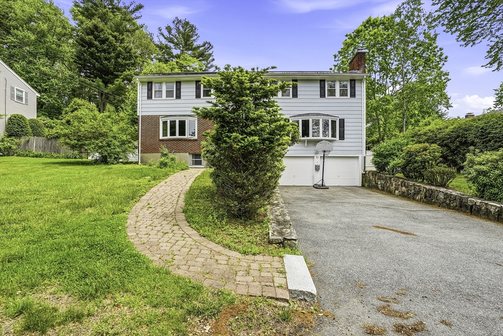 57 Lanewood Ave, Framingham, Massachusetts, 6 Bedrooms Bedrooms, 10 Rooms Rooms,3.5 BathroomsBathrooms,Residential,For Sale,Lanewood Ave,73528889