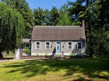 178 Tremont St, Carver, Massachusetts, 4 Bedrooms Bedrooms, 8 Rooms Rooms,2 BathroomsBathrooms,Residential,For Sale,Tremont St,73529138