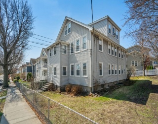 204-206 School St, Watertown, Massachusetts, 6 Bedrooms Bedrooms, 16 Rooms Rooms,3 BathroomsBathrooms,Residential Income,For Sale,School St,73528750