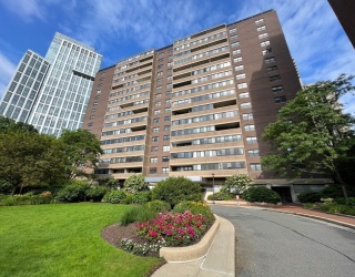 9 Hawthorne Place, Boston, Massachusetts, 2 Rooms Rooms,1 BathroomBathrooms,Residential,For Sale,Hawthorne Place,73528754
